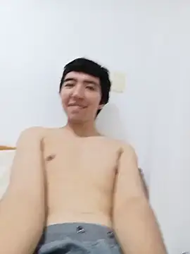 FelipeYang17 online show from July 14, 6:51 am