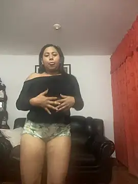 Mia and Scarlett online show from July 7, 1:52 am