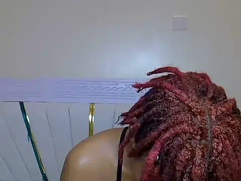 Petiteblossom online show from July 11, 8:06 am