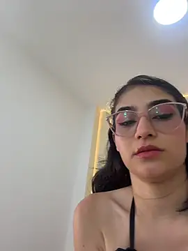 LunaBloon online show from July 17, 5:18 pm