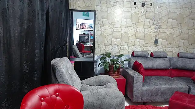 Almaluna online show from July 7, 3:05 pm