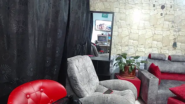 Almaluna online show from July 8, 5:06 pm