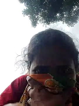 Snapshot of rumpaghosh5432 chatting on July 18, 7:56 am rumpaghosh5432 online show from July 18, 7:56 am