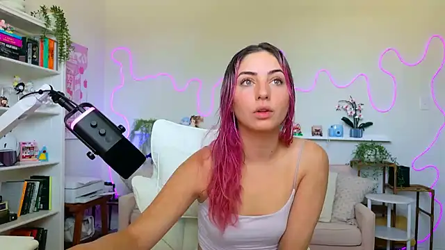 bellabeau online show from July 9, 4:55 pm