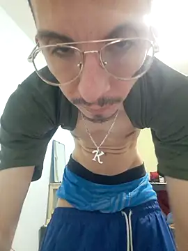 Snapshot of Andy_Blakee chatting on July 12, 12:34 am Andy Blakee online show from July 12, 12:34 am