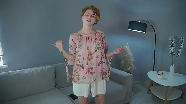 KiyokoOuillette online show from July 12, 4:36 am
