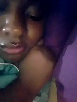 prettylatinohh online show from July 11, 12:02 am