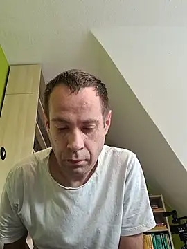 matdev82 online show from July 11, 5:21 am