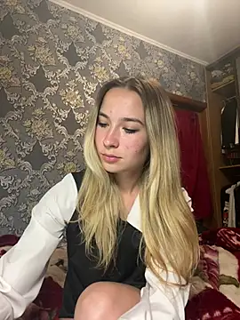 Snapshot of Stasi_lu chatting on July 13, 10:01 pm Stasi lu online show from July 13, 10:01 pm