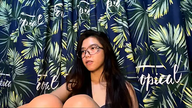 Snapshot of VanessaM03 chatting on July 16, 2:23 pm VanessaM03 online show from July 16, 2:23 pm