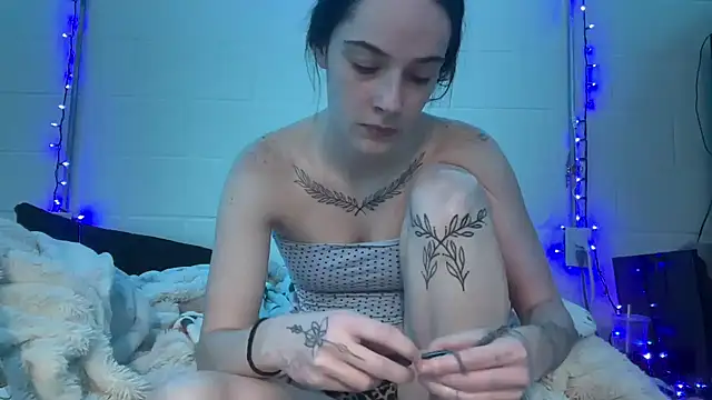 Snowbunnyfaith online show from July 22, 10:12 pm