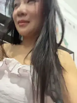 linawill11 online show from July 24, 5:33 pm