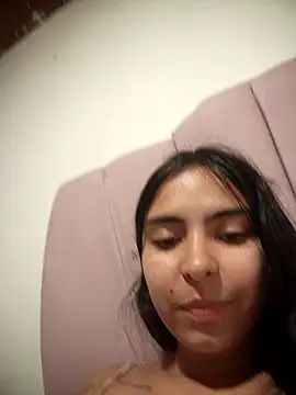 Snapshot of amarantha222 chatting on July 18, 4:05 am amarantha222 online show from July 18, 4:05 am