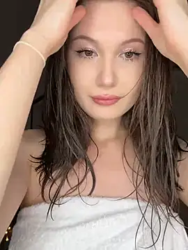 chiarahoney12 online show from July 16, 11:22 pm