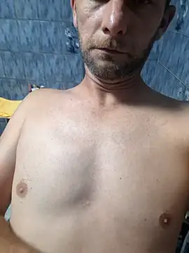 thomiboy-1983 online show from July 17, 5:18 pm