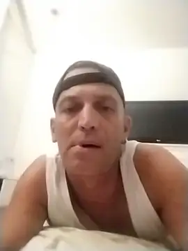 ilmisteroneragazzato online show from August 4, 6:21 pm