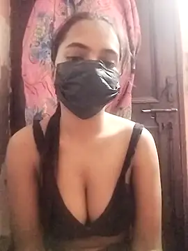 Snapshot of Shreya9083 chatting on July 20, 6:43 pm Shreya9083 online show from July 20, 6:43 pm
