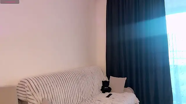 Snapshot of _Dollspice_ chatting on July 23, 5:44 pm Dollspice online show from July 23, 5:44 pm