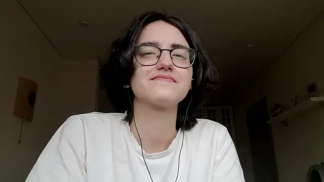 Snapshot of TameshaCreggett chatting on July 20, 11:56 am TameshaCreggett online show from July 20, 11:56 am