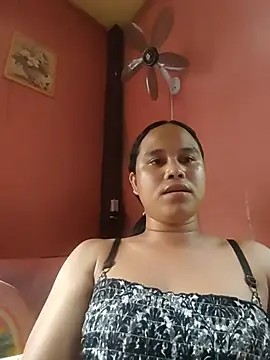 Snapshot of Nathalie_25 chatting on July 23, 8:34 am Nathalie 25 online show from July 23, 8:34 am