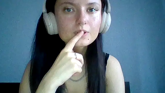 yana101 online show from July 28, 3:21 pm