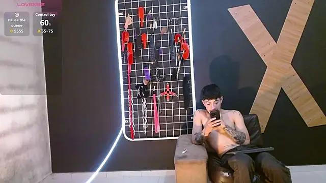 Melany bdsm online show from July 27, 8:49 pm