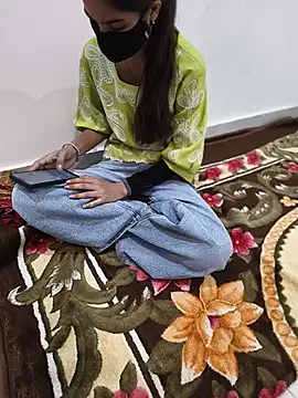 Snapshot of spicy_neha chatting on July 24, 8:01 am spicy neha online show from July 24, 8:01 am