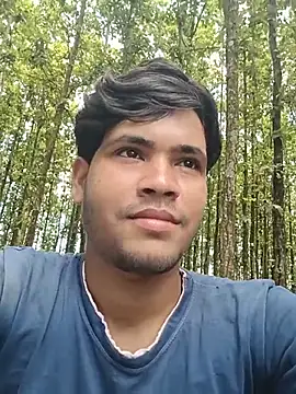 Snapshot of DesiBoy_Live chatting on August 10, 5:00 am DesiBoy Live online show from August 10, 5:00 am