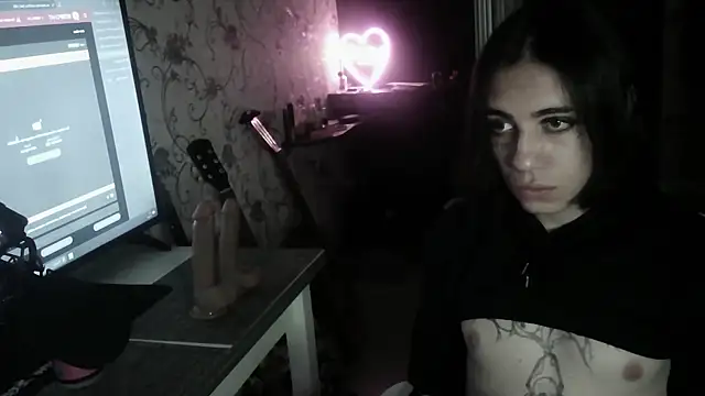 Kira UwU 666 online show from July 24, 8:18 pm