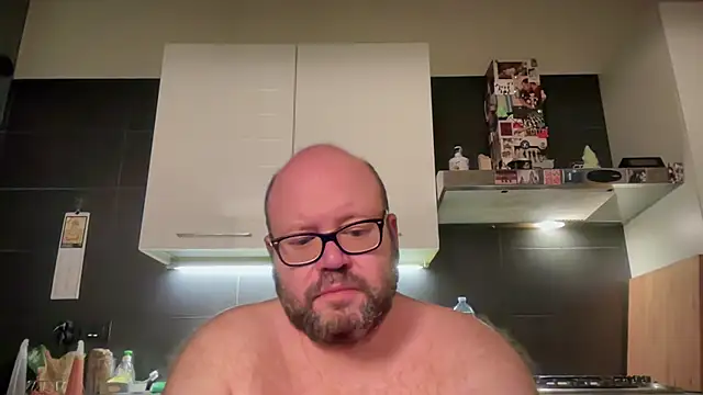 theitalianbear online show from June 21, 2:36 am