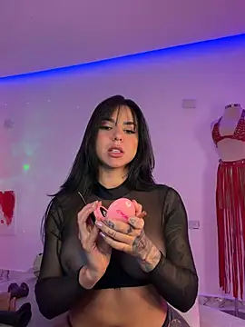  kinkyalexa  online show from August 6, 1:29 am