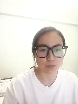 chenmu00 online show from August 1, 1:32 pm