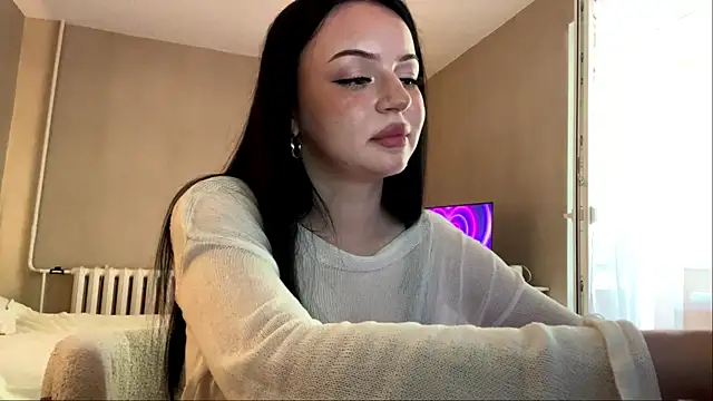 MizzyX online show from August 3, 11:59 am