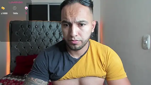 mrloganfuck1 online show from June 6, 5:34 am