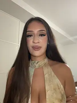 ItsVanessa  online show from July 30, 9:36 pm