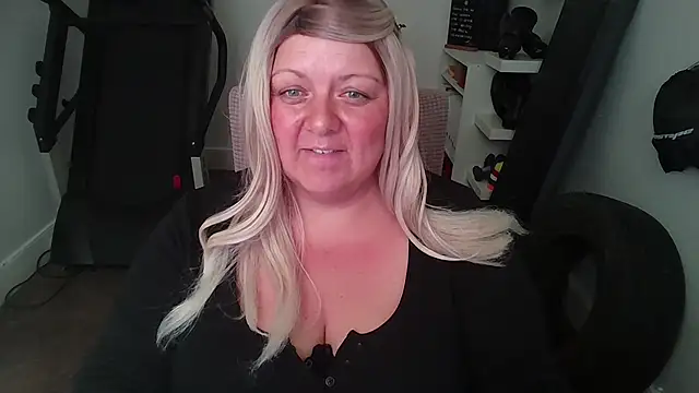 Blonde Exclusive online show from July 30, 10:58 am