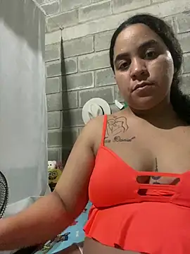 Snapshot of laura1999love chatting on August 2, 1:59 am laura1999love online show from August 2, 1:59 am