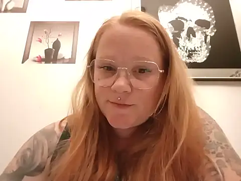 TinkTink87 online show from August 3, 8:23 pm