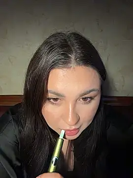KellyNomerysx online show from August 3, 11:41 pm