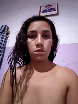marce564 online show from August 5, 11:39 pm