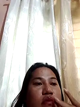 Andrea0414 online show from June 14, 11:40 pm