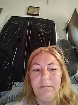 Snapshot of AlexandraLove888 chatting on August 2, 4:55 am AlexandraLove888 online show from August 2, 4:55 am