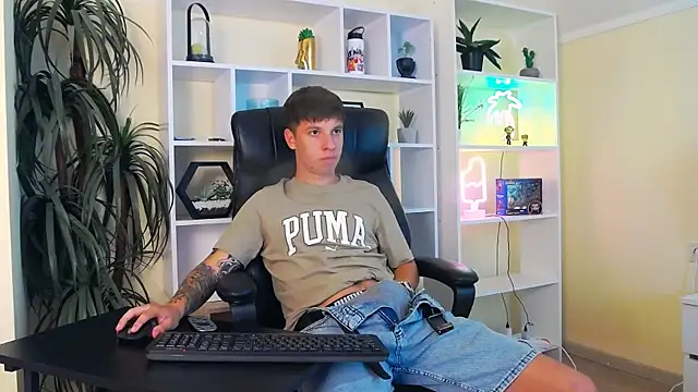 ThomasEdisonn online show from August 7, 1:02 pm