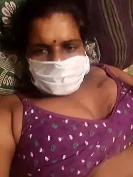 kumuthaqueen online show from August 5, 12:30 pm