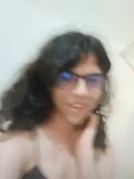 Snapshot of cecileah chatting on August 5, 4:32 pm cecileah online show from August 5, 4:32 pm