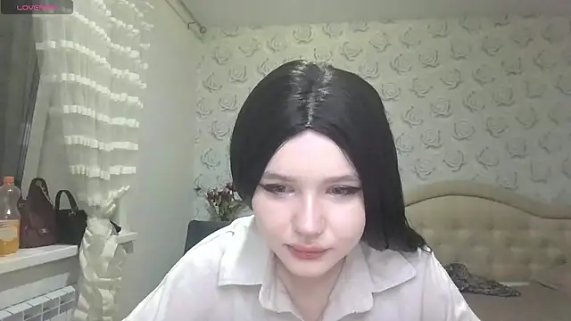 FelicidadMein online show from August 8, 9:06 pm