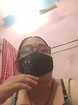 Desi sugar online show from August 8, 9:17 pm