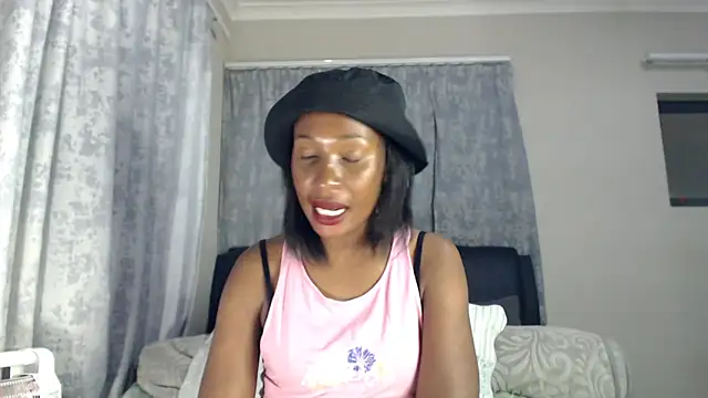 leanna23 online show from October 12, 6:07 pm