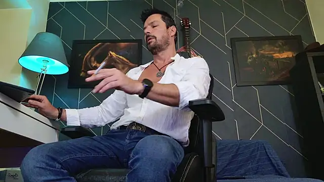 ChrisKox online show from March 12, 6:03 pm