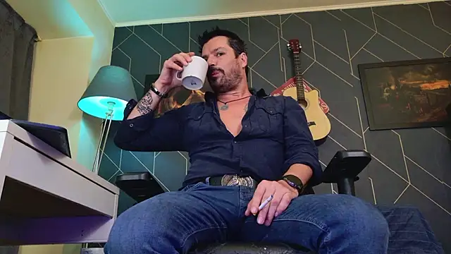 ChrisKox online show from March 16, 9:41 pm